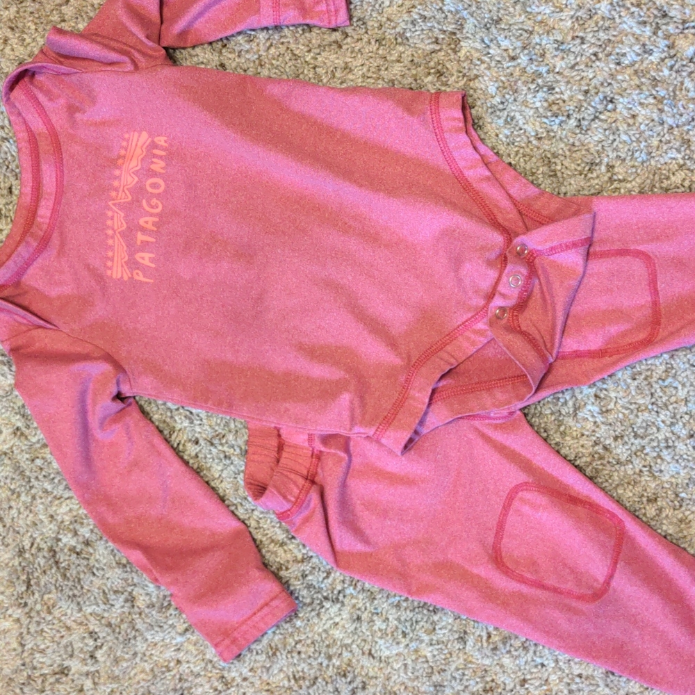 Patagonia baselayer 6-12 months.